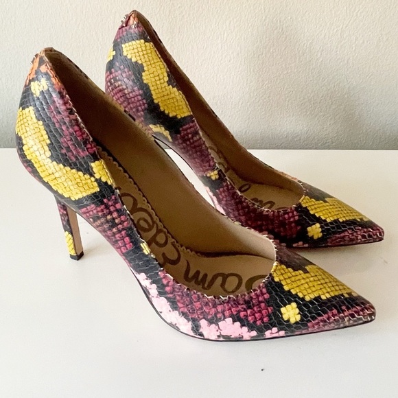 Sam Edelman Shoes - SAM EDELMAN faux snake skin high heels size 7
